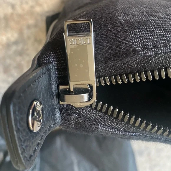 Dior Maxi Dior Oblique jacquard Toiletry bag - Picture 8 of 15